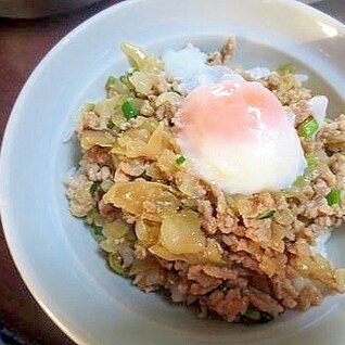 中華そぼろ丼